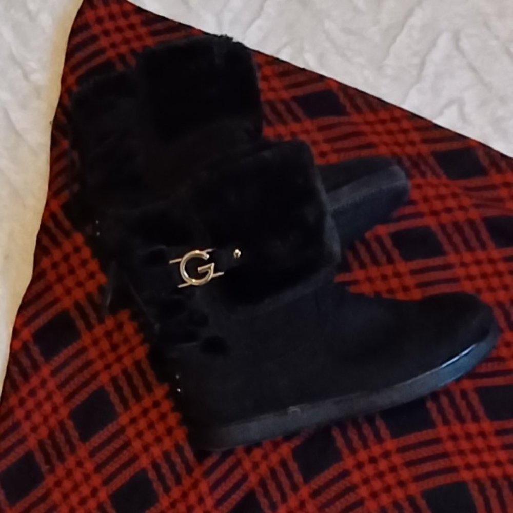 GUESS - Picture 3 of 4